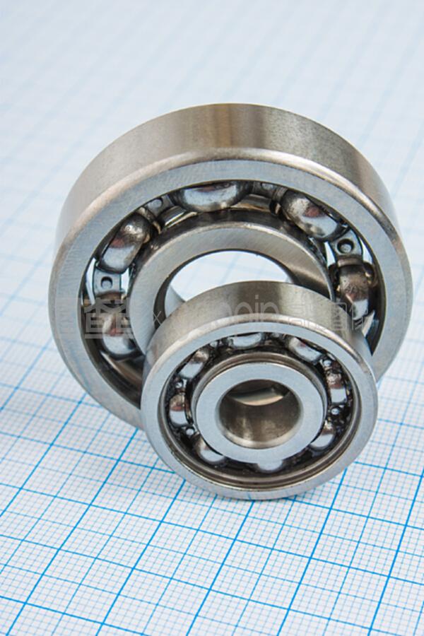 双轴承与轴承零部件 精密机械的核心支撑